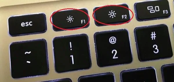 Klik Fn + Simbol Kecerahan Layar pada Keyboard